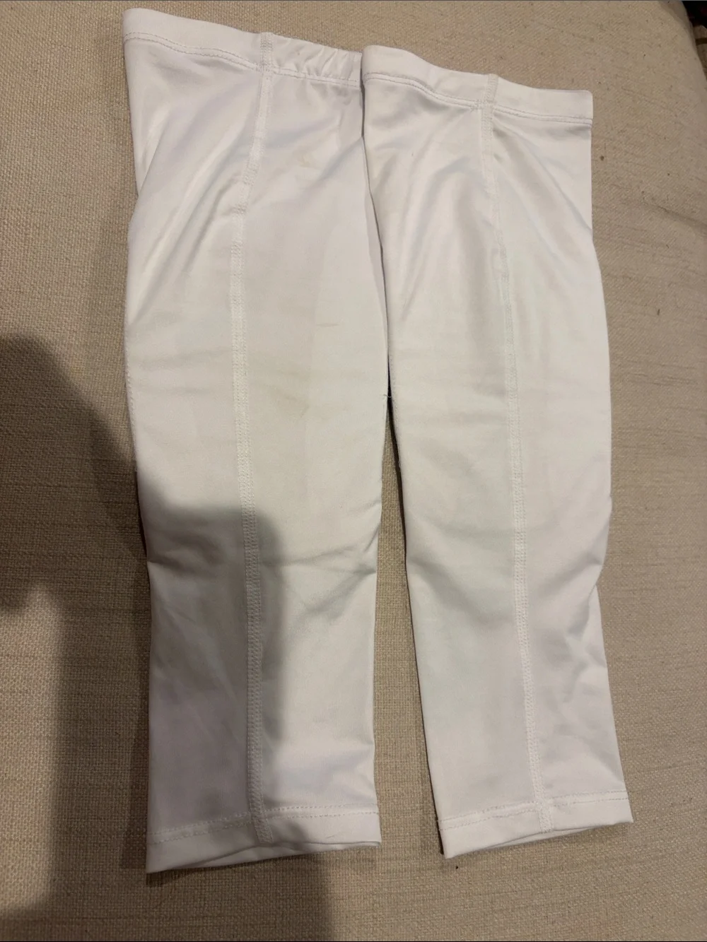 set of 2 kids 12 inch honeycomb kneepads leg sleeves white used 1x 12 inches